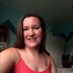 Meet your Posher, Zelia